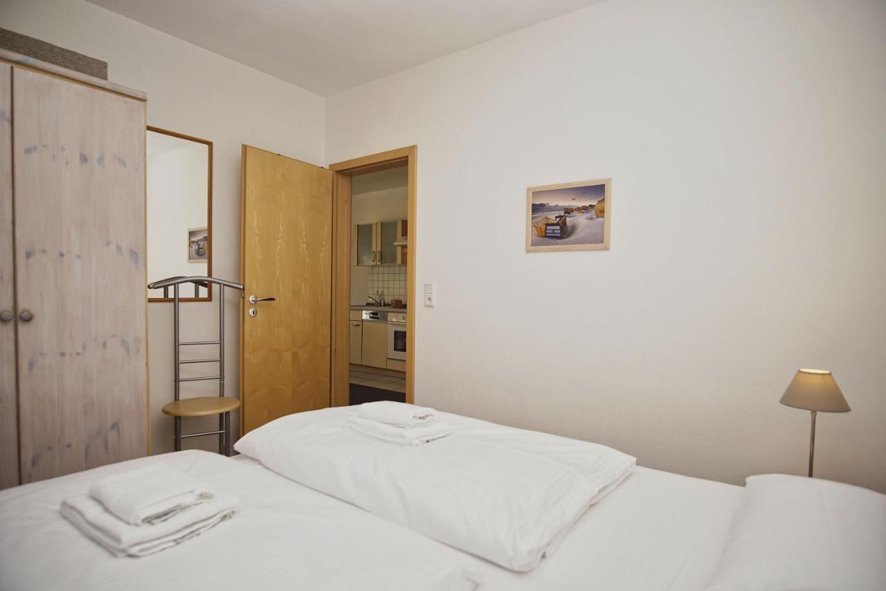 Nah Am Meer, Ruhige Lage, Gratis Nutzung Vom Ahoi Erlebnisbad Und Sauna In Sellin - Haus Inselblick Fewo 01 Герен Екстер'єр фото